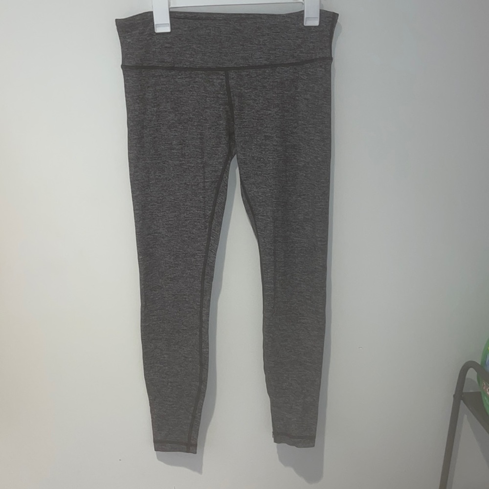 Older style lulu leggings